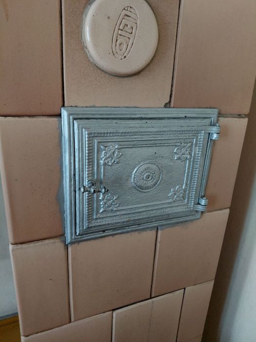 Piec kaflowy sprzedam