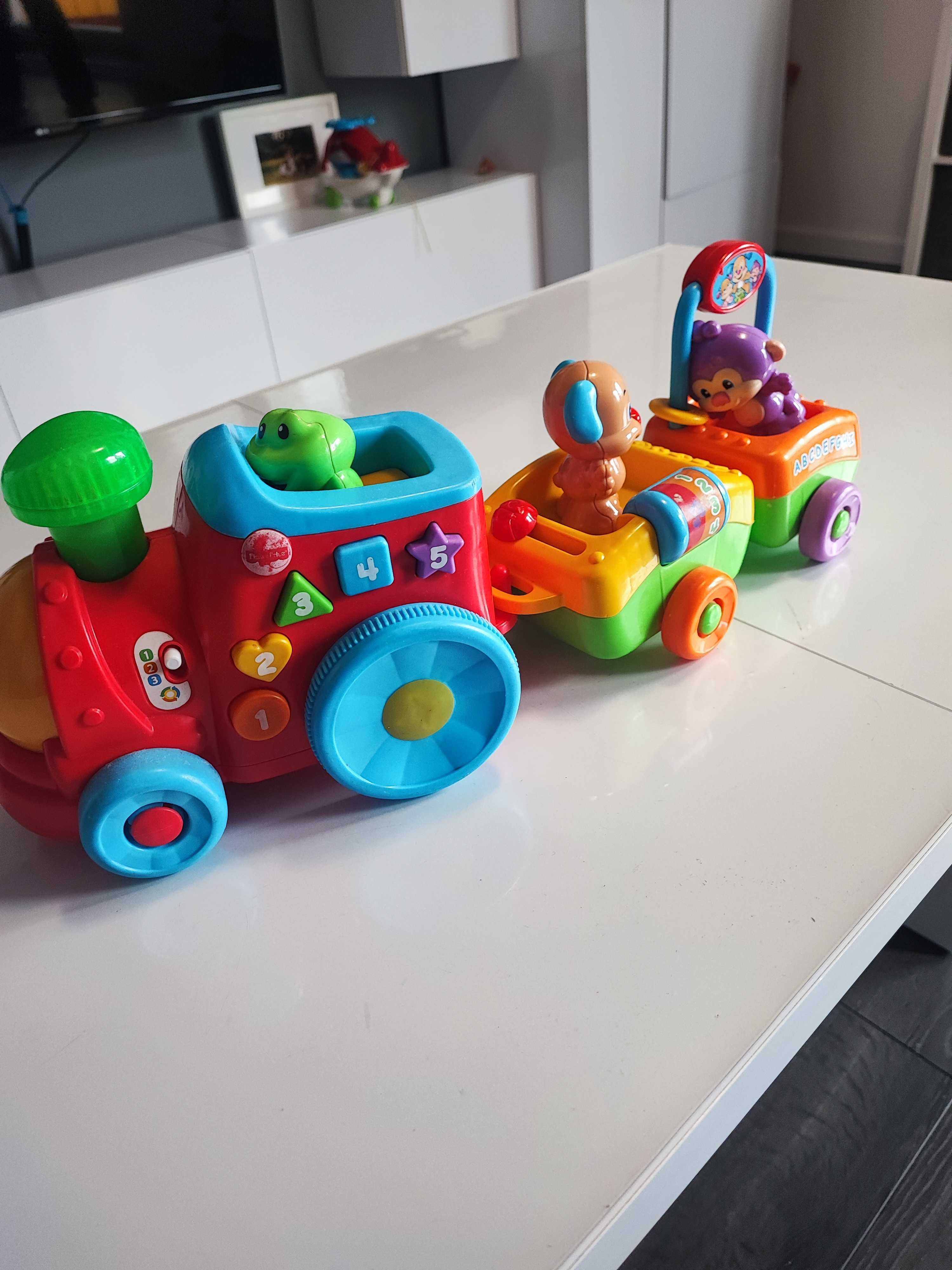 FISHER PRICE Pociąg Szczeniaczka