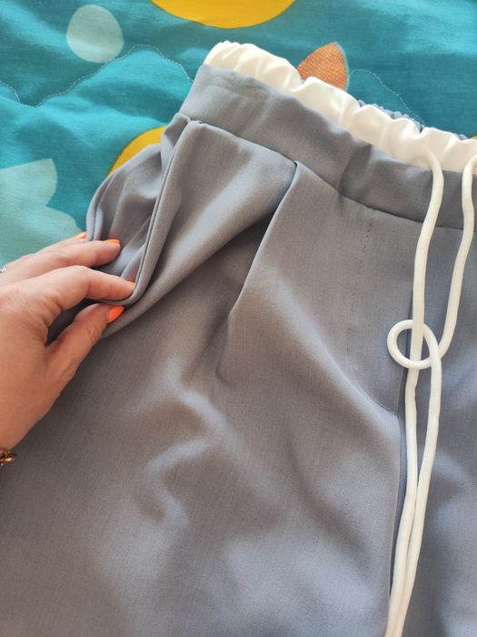 Calça clássica efeito obersize