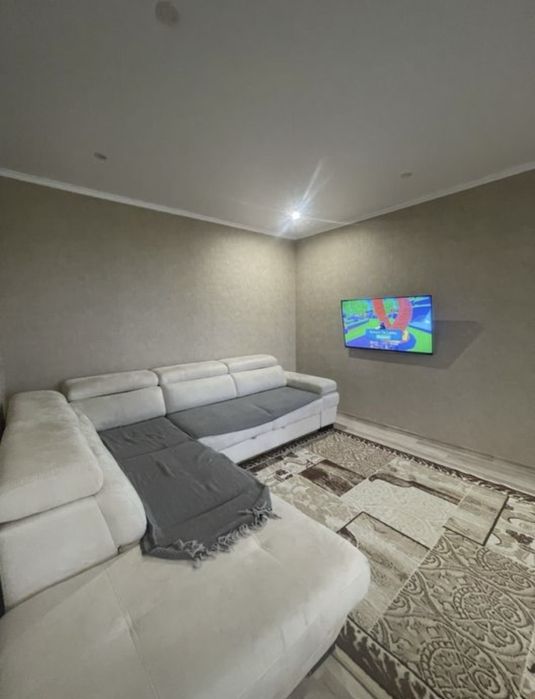 Продається 4 кімнатна квартира