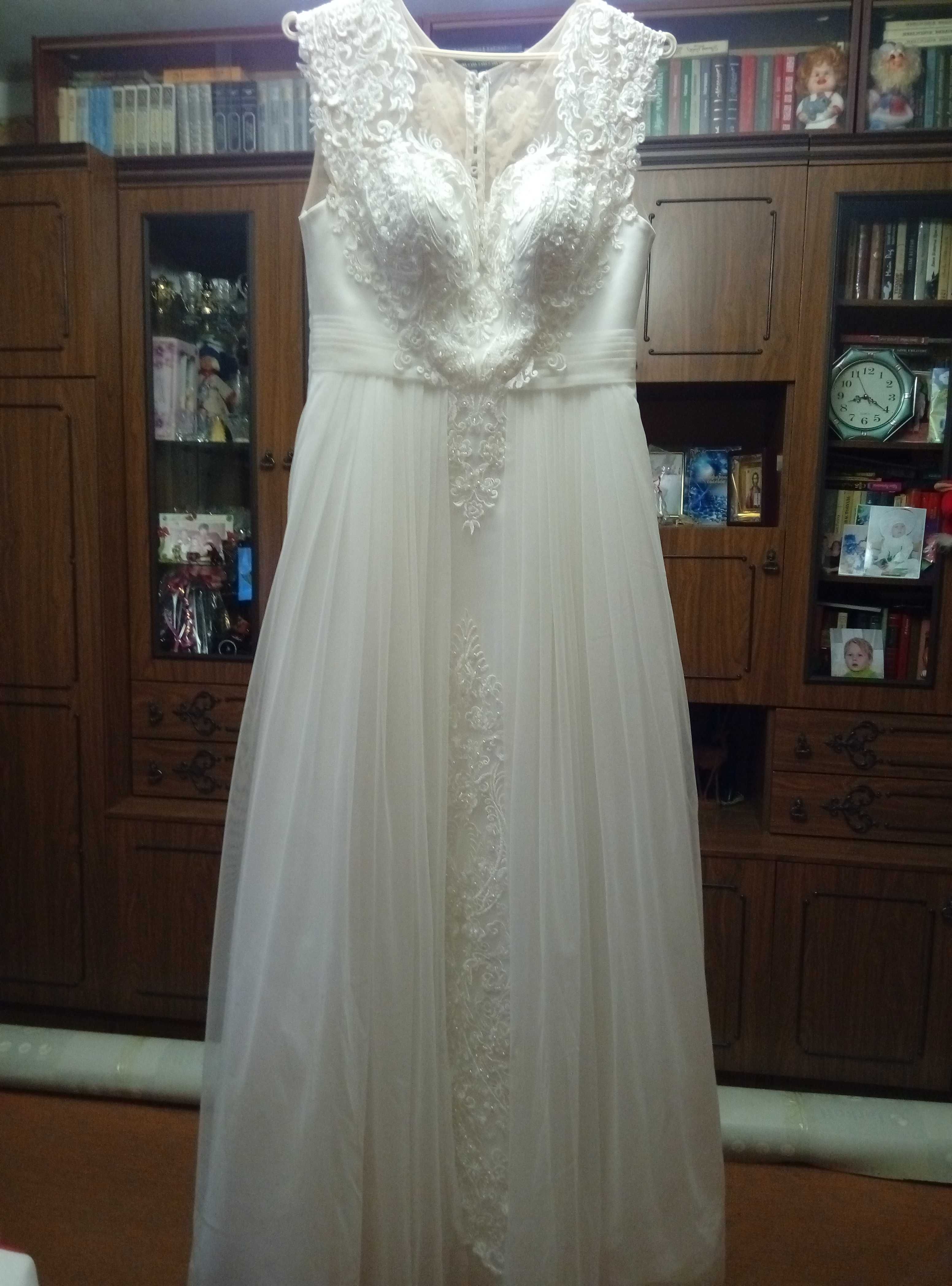 Продам свадебное платье 5000грн