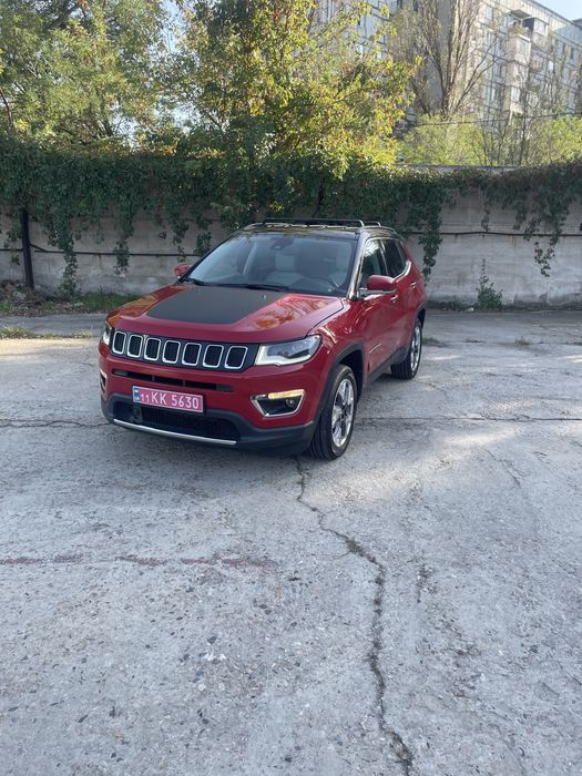 Продам jeep compass