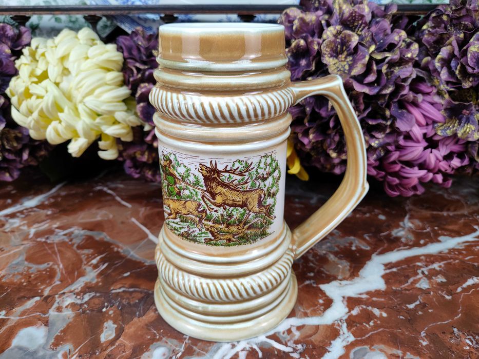 Porcelanowy myśliwski kufel -Polowanie na dziki i jelenia-0,8L- Lettin