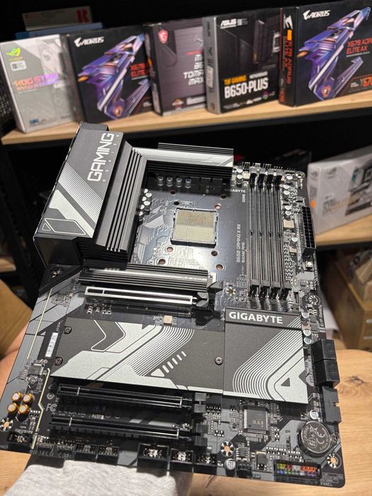 Gigabyte B650 Gaming X AX — AM5 — Б/У