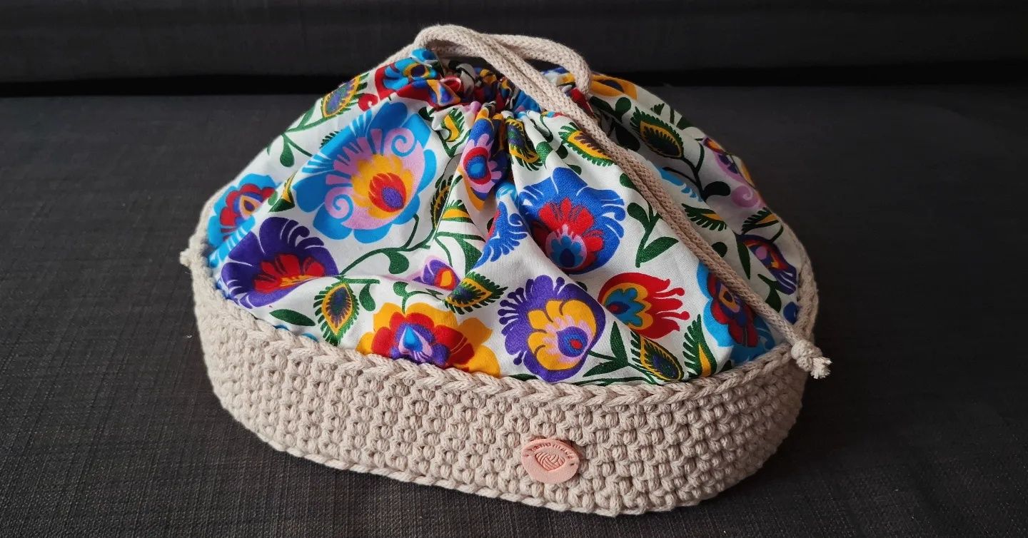 Handmade -koszyczek na sztućce/chleb