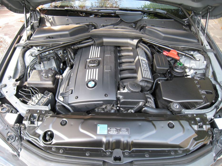 silnik bmw e60 e90 330i 530i n53b30 272km sŁupek