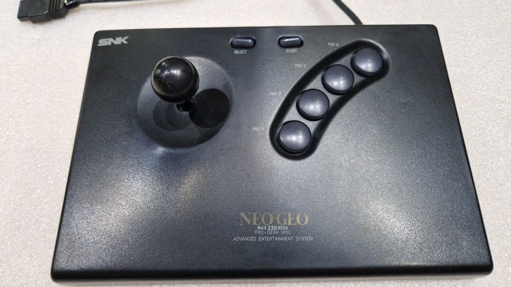 Retro konsola SNK Neo Geo AES, kontroler, zasilacz