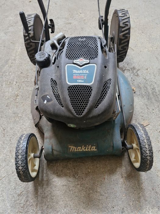 Kosiarka Makita PLM5120