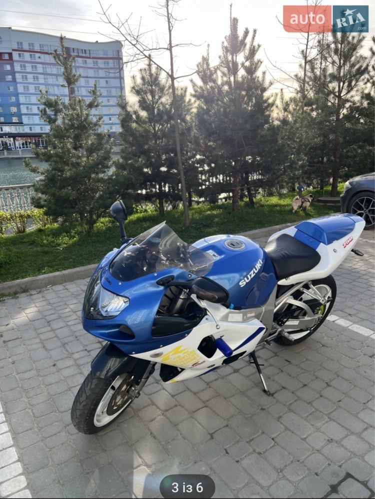 Suzuki gsxr 750 2000