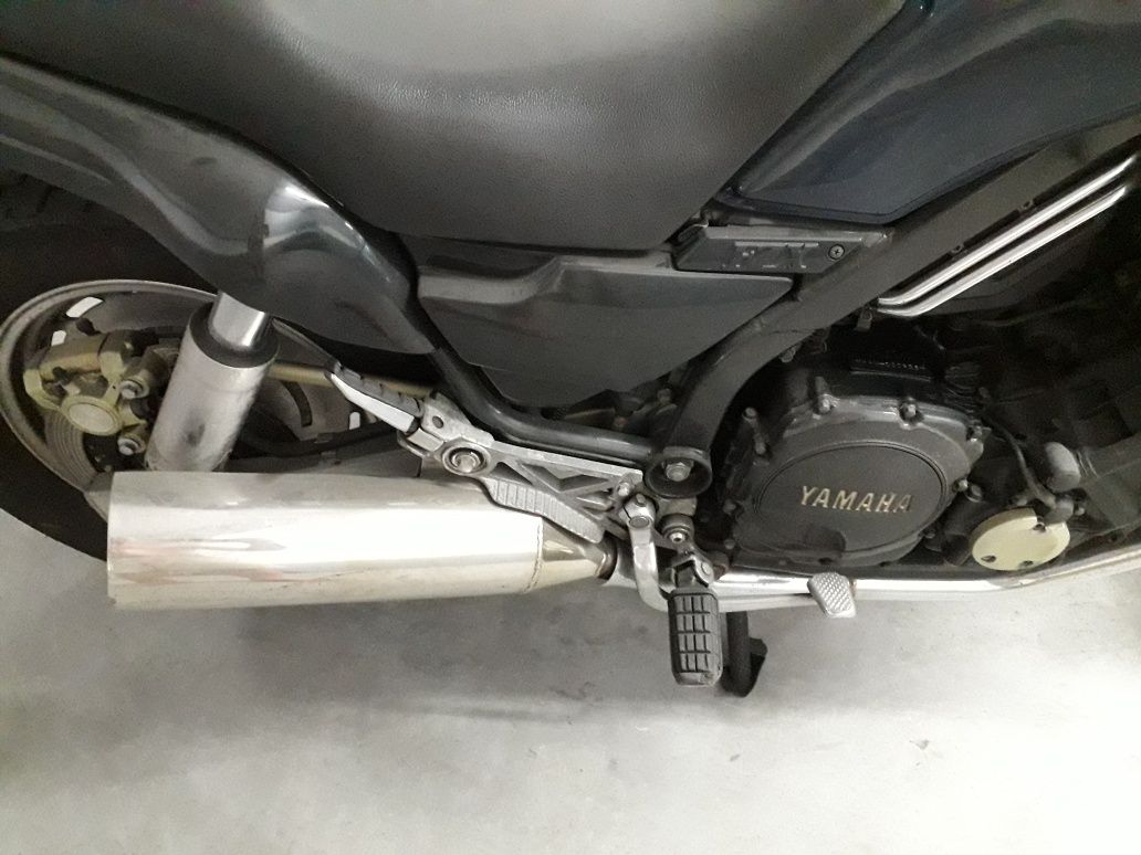 Yamanha FZX750 de 1993