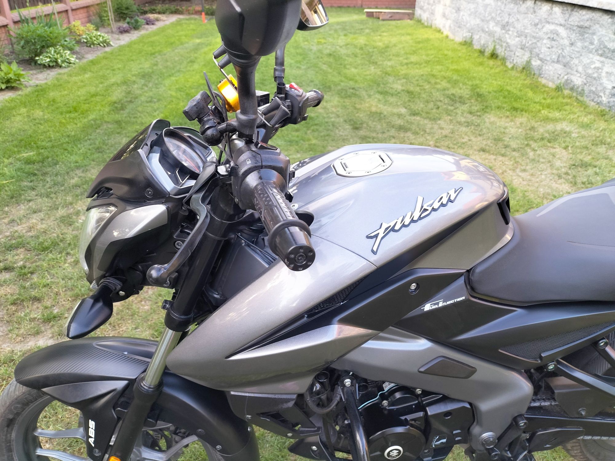 Motocykl Bajaj PULSAR NS 125