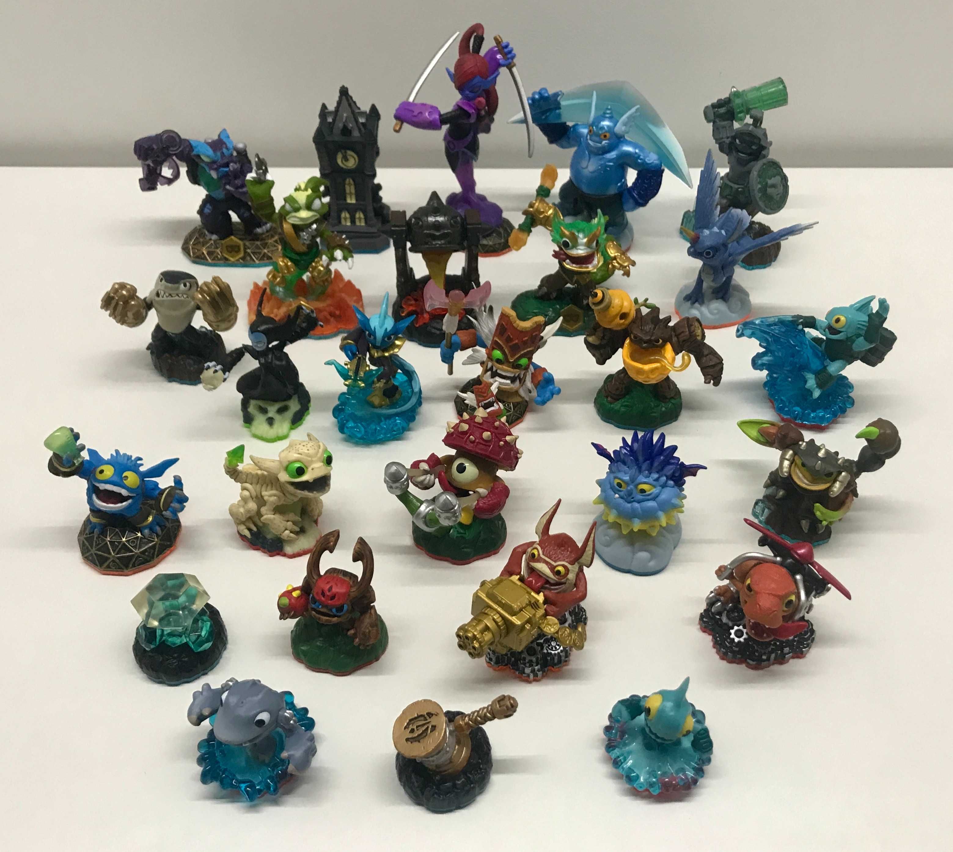 27 figurek Skylanders pakiet startowy torba Nintendo 3DS region US/C
