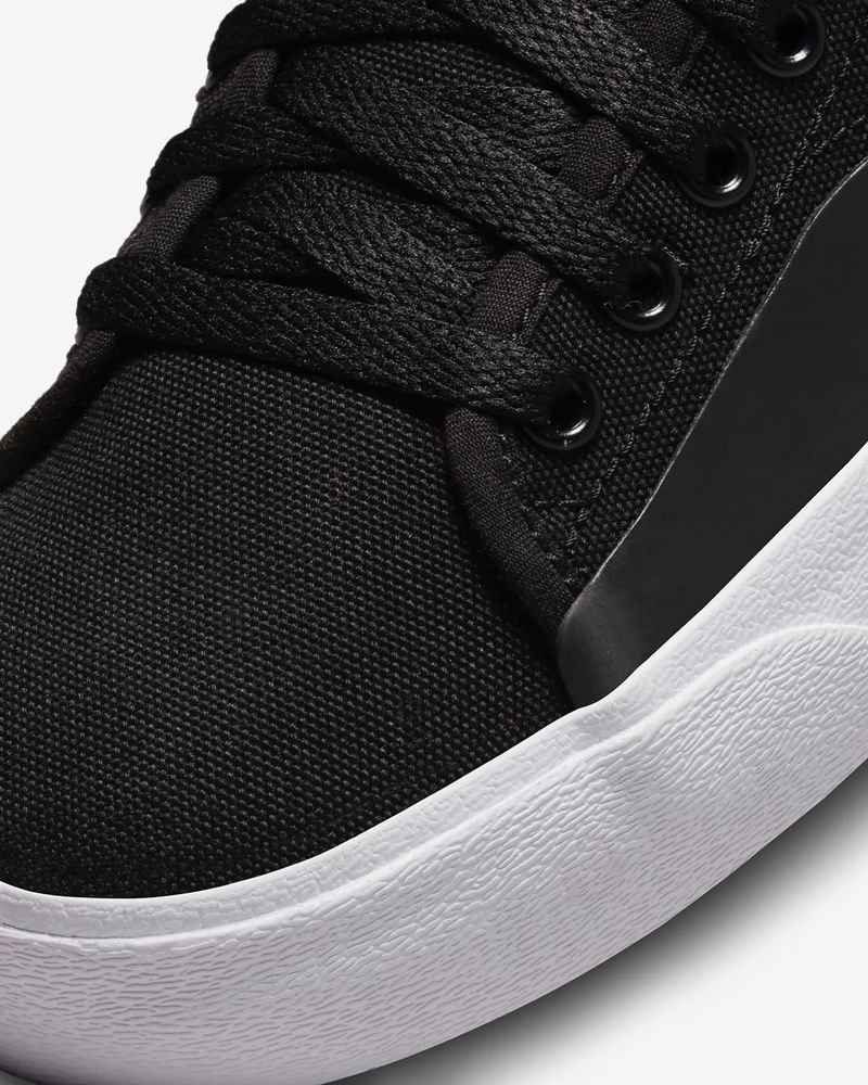 Nike SB Blazer Court Mid Premium Skate Shoes