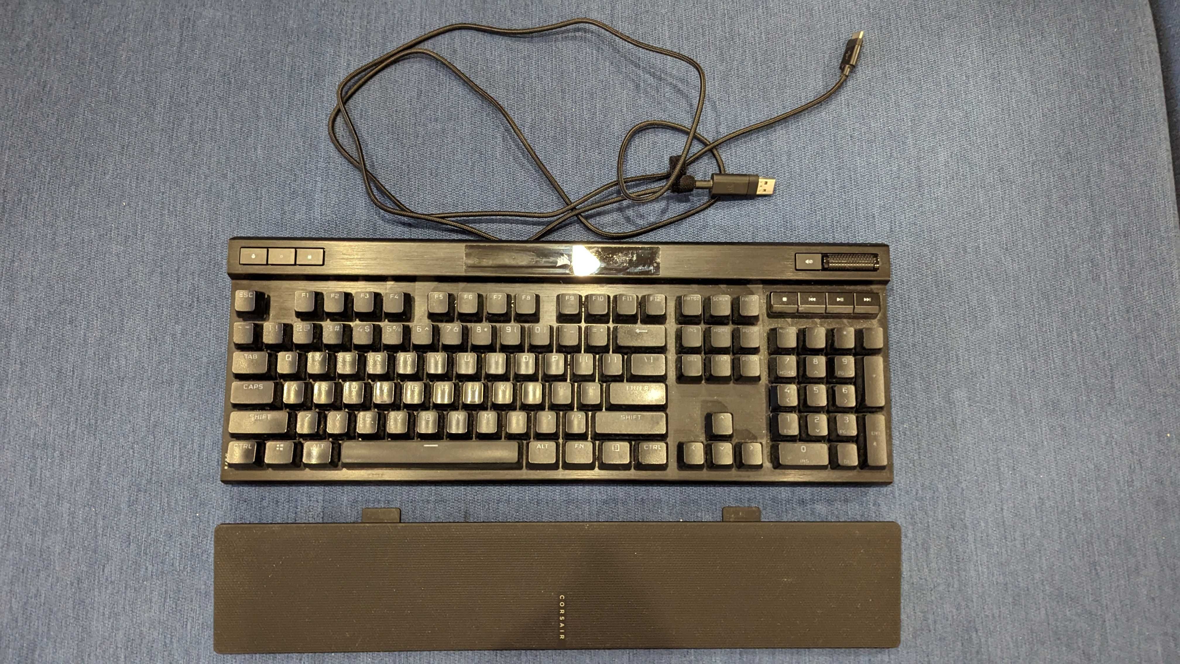 Клавіатура Corsair K70 RGB Pro Mechanical Keyboard Cherry MX Red - Гар