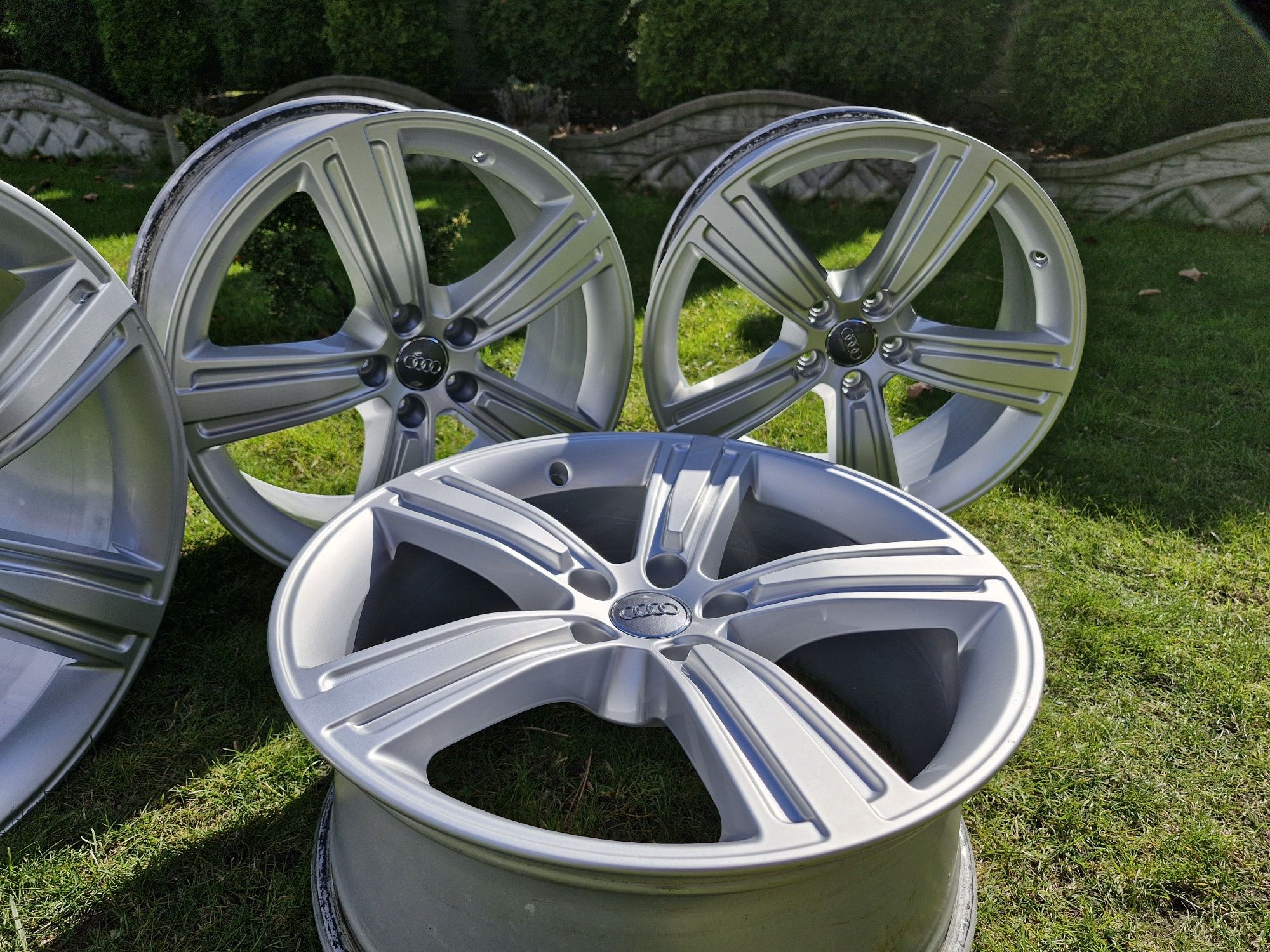 Felgi aluminiowe Oryginalne Audi 19" 5x112 A4 A5 A6 Q3 VW