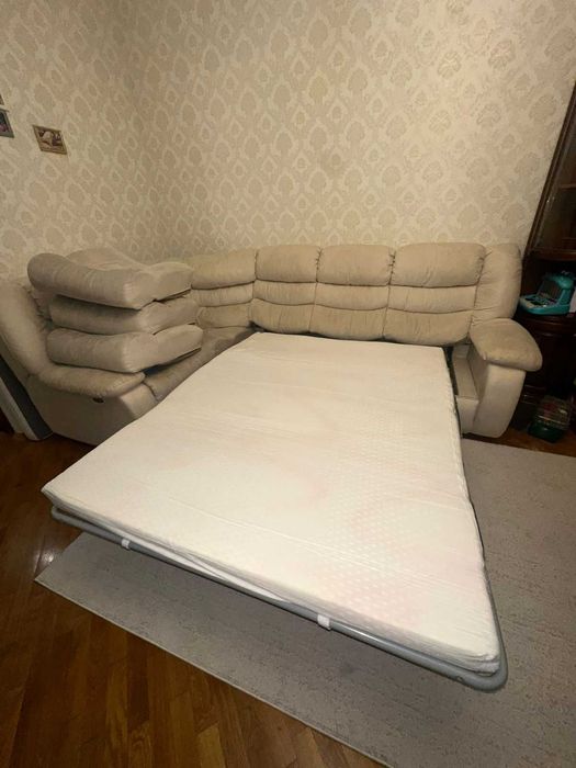 Диван розкладний з реклайнером