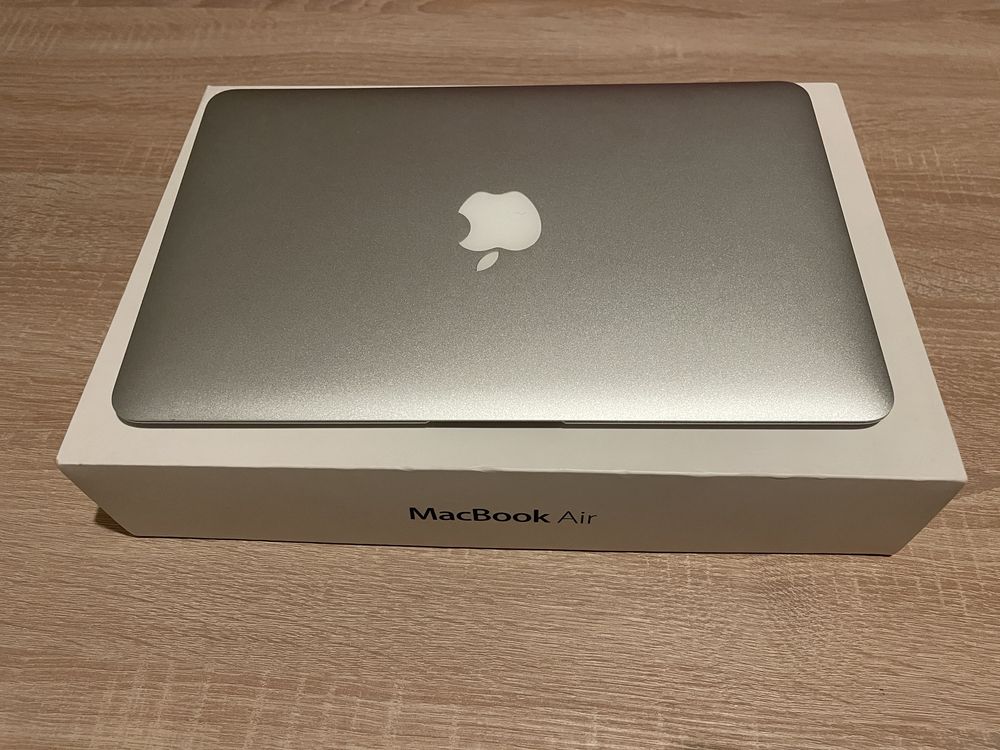 MacBook Air 11”