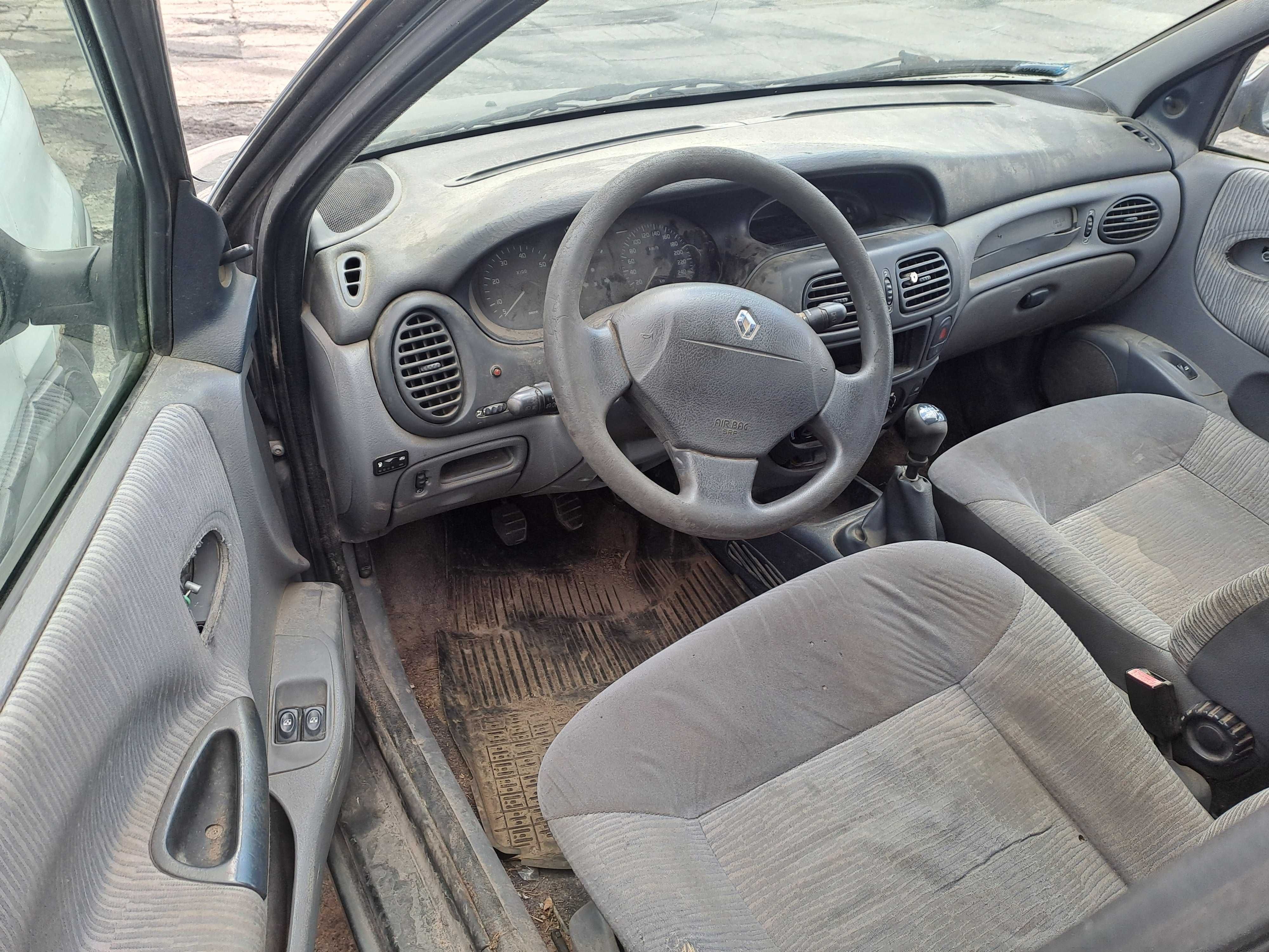 Renault Megane, 1.6, 2001r - na części.