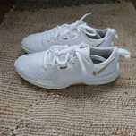Nike w rozmiarze 37,5