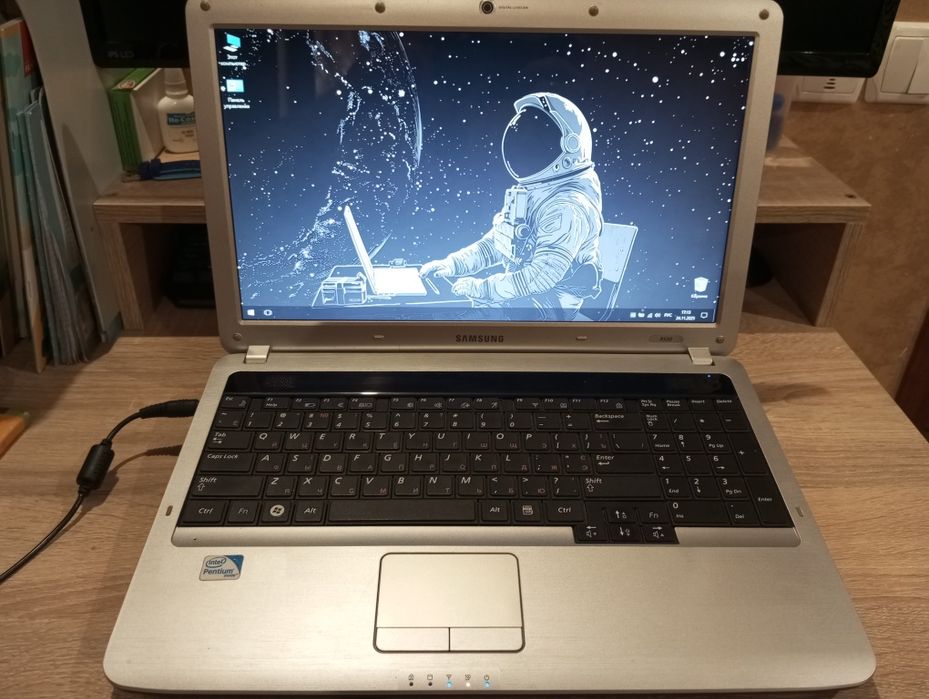 Продам ноутбук Samsung r530.