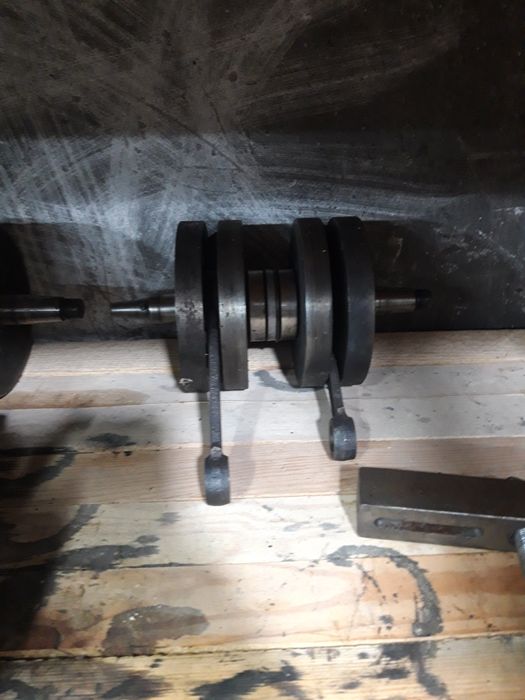 Колінвал ява 634, 638