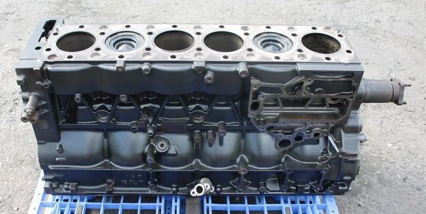 # MAN TGX EURO 6 LIFT 2018 r 460KM 500KM D2676 LF51 LF52 D2676LF51 D2676LF52 SILNIK SŁUPEK SILNIKA BLOK WAŁ TŁOKI