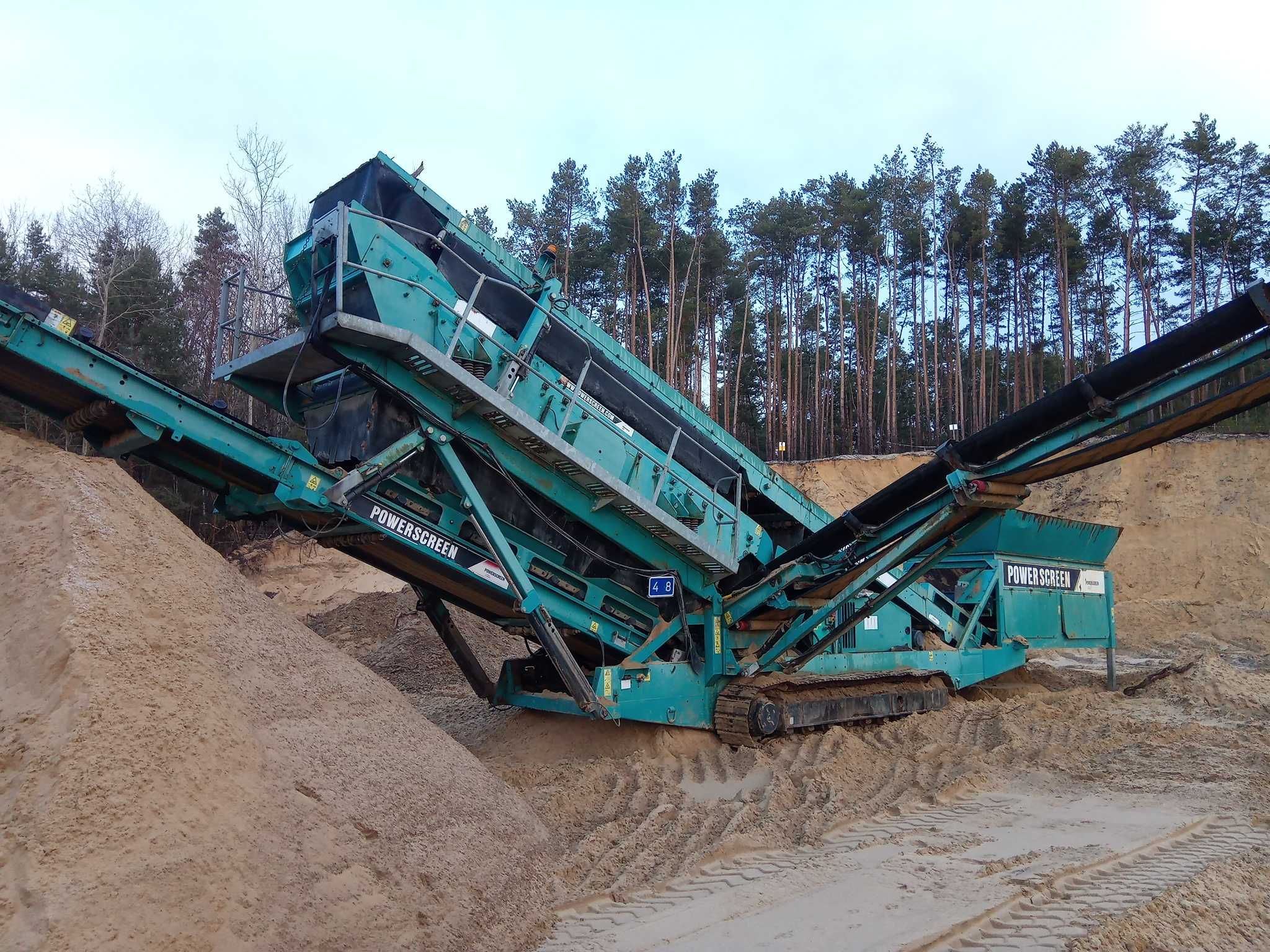 Przesiewacz Powerscreen CHIEFTAIN 2100 3 frakcje duża wydajność