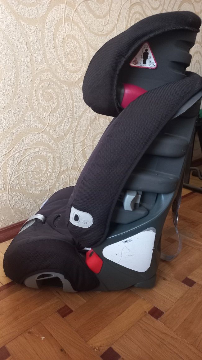 Продам автокрісло Britax Evolva 1-2-3