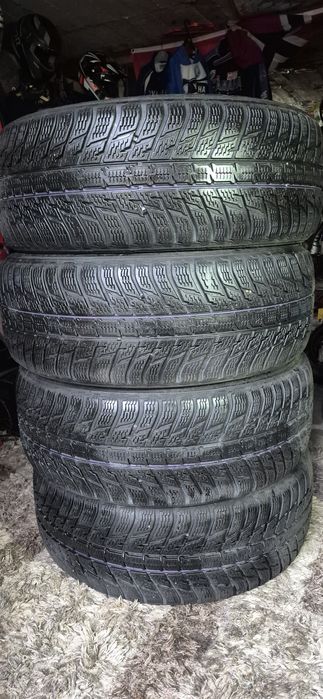 Opony zimowe Nokian 235/55/18 komplet x4  tanio !