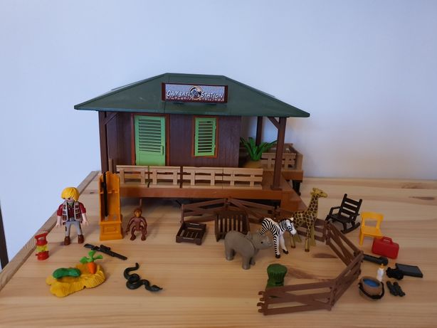Playmobile domek rangera z hodowlą zwierząt + akcesoria