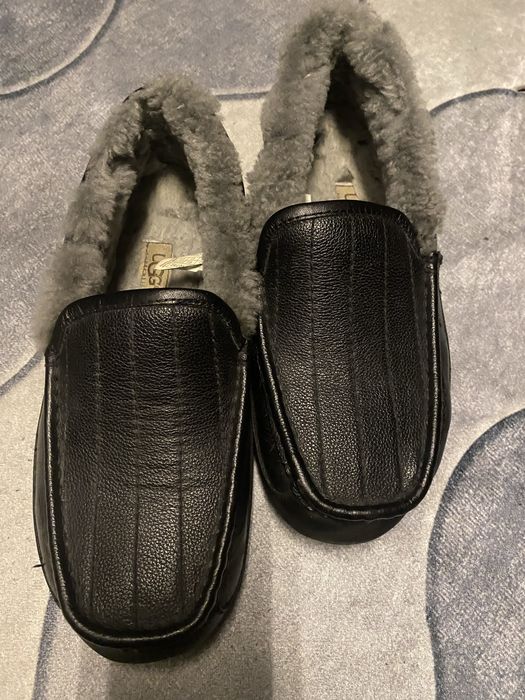 Кожані зимові  мокасини UGG 41 розмір