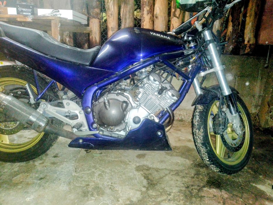 Yamaha xj600s apenas interessado