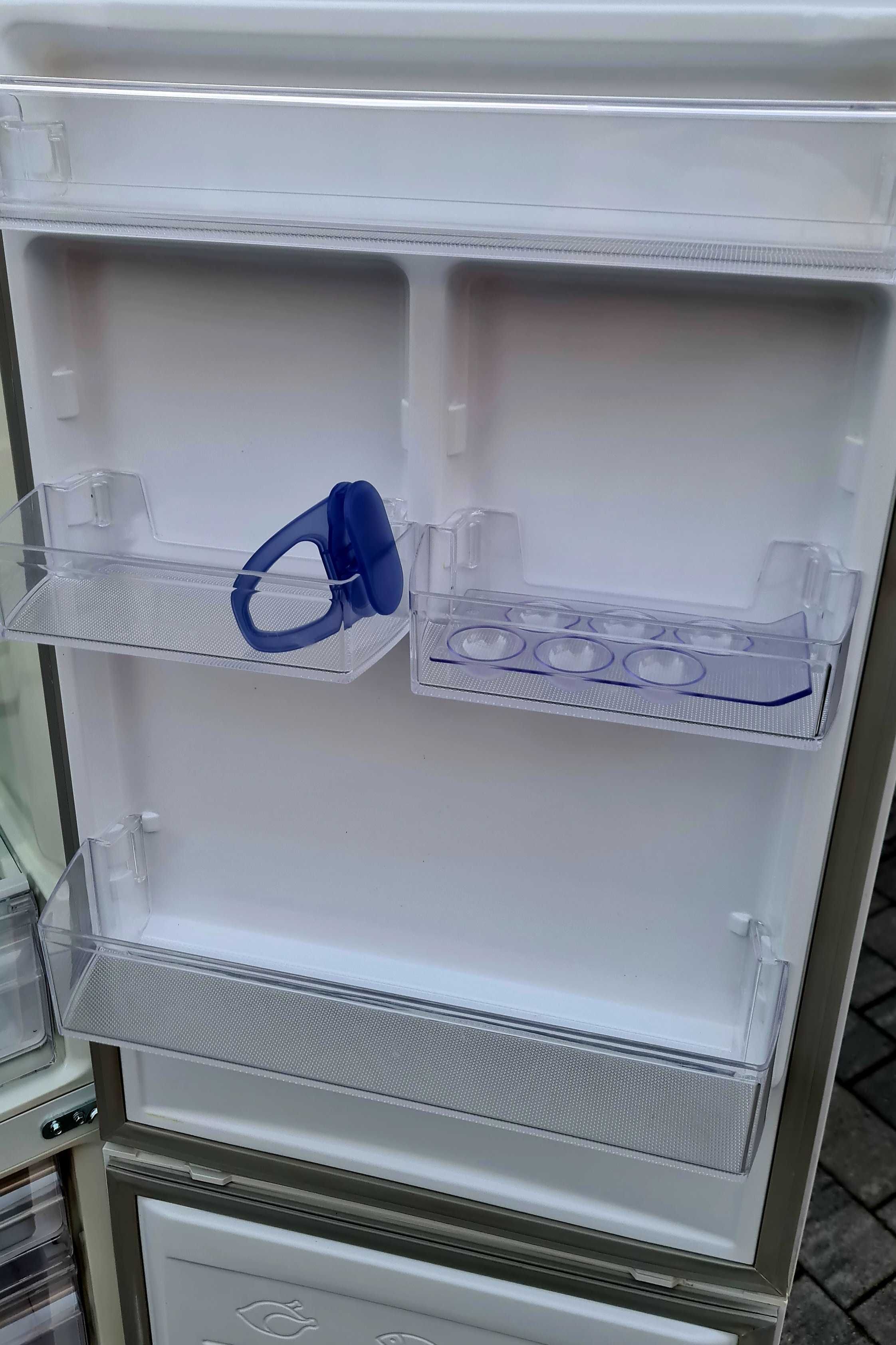 Lodówka Samsung RB29FSRNDWW z zamrażalnikiem dolnym Biała 178cm
