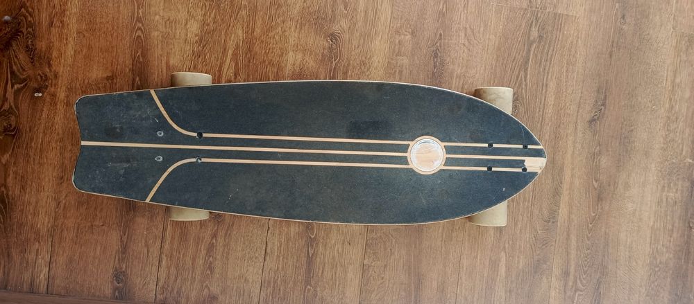 Longboard Surfskate – płynna jazda, mega frajda!