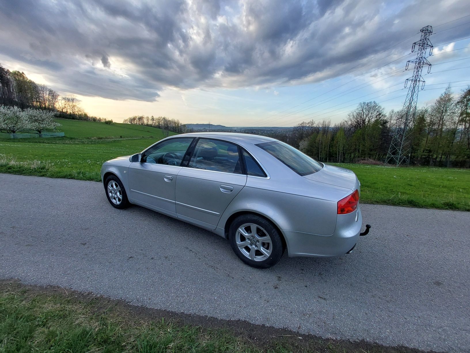 Audi a4 B7 sedan 2.0tdi 140km + koła zimowe i letnie