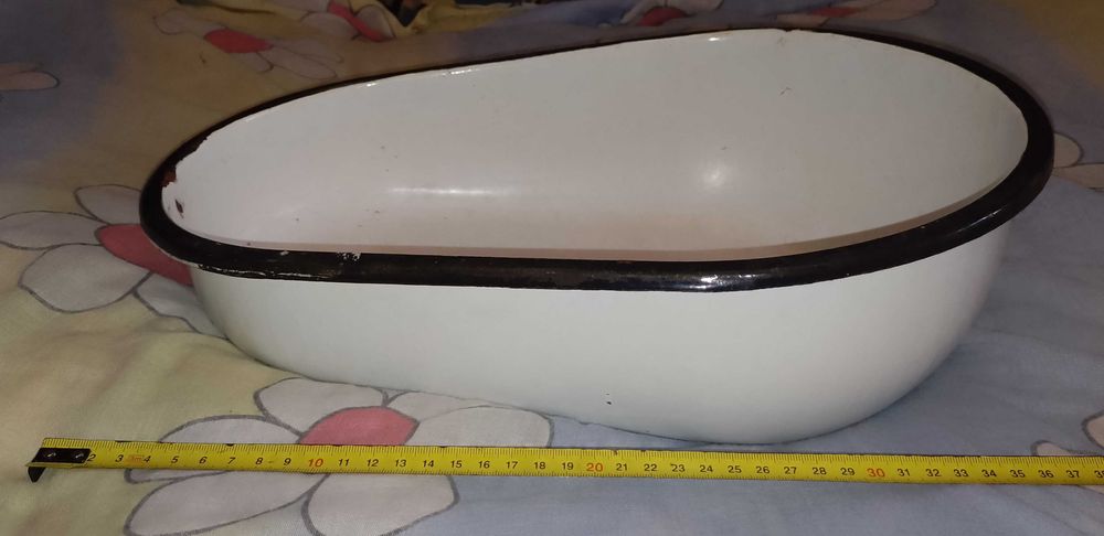 Эмалированная Емкость и Лоток.