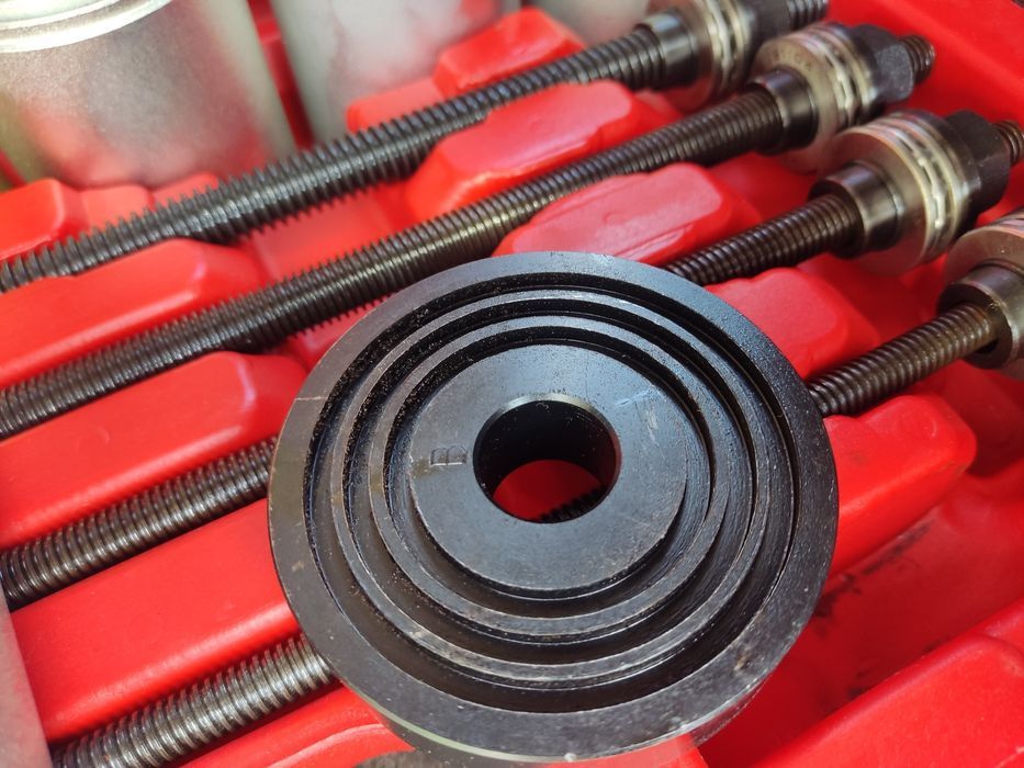 Набір для сайлениблоків втулок і підшипників набор для снятия втулок