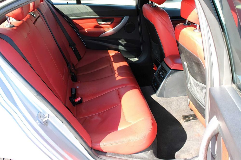 BMW 328i      2015