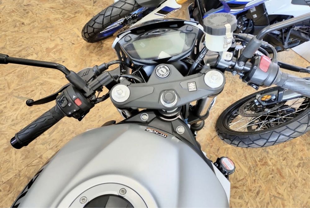 Траверса Suzuki SV650XA