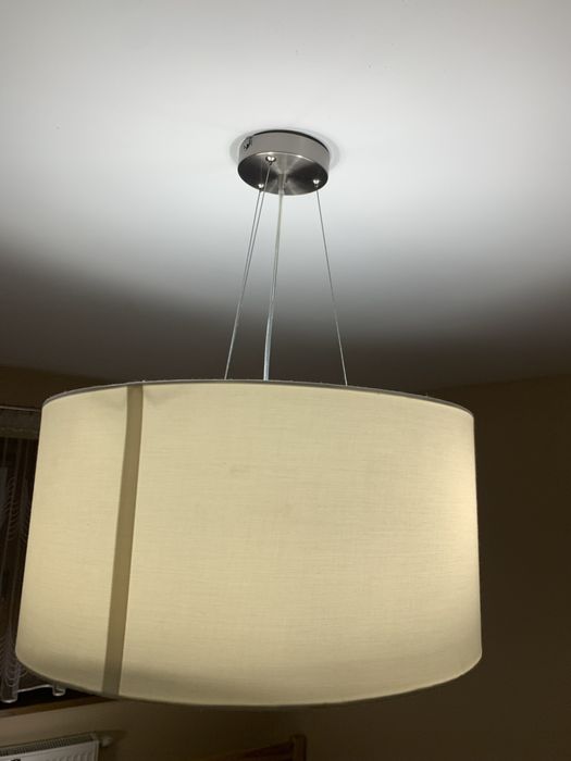 Uzywany duzy zyrandol