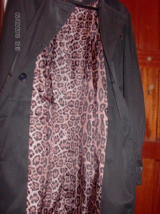 gabardine preta forrada a leopardo XL nova