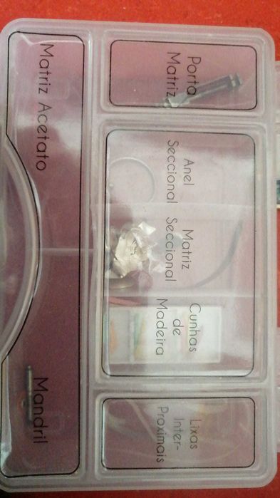 Mala com materiais dr medicina dentária uso pré-clínico