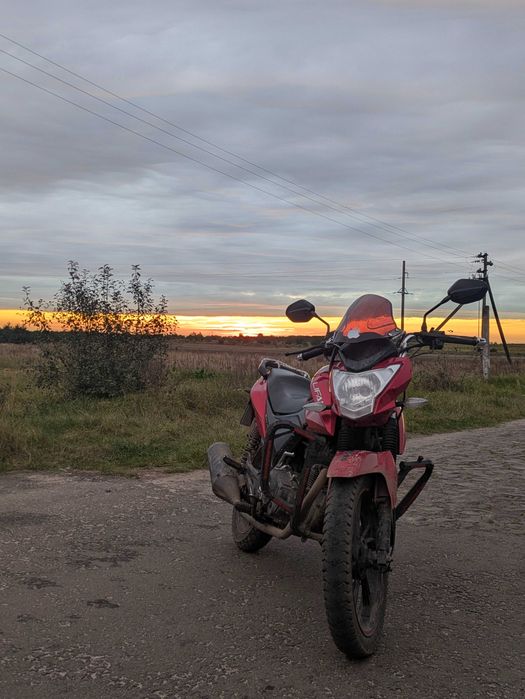 Lifan cityr 200.
