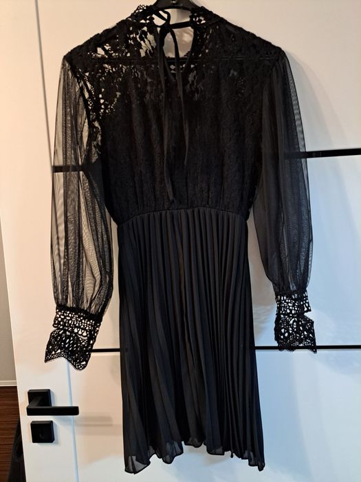 Sukienka plisowana 36-38 mała czarna