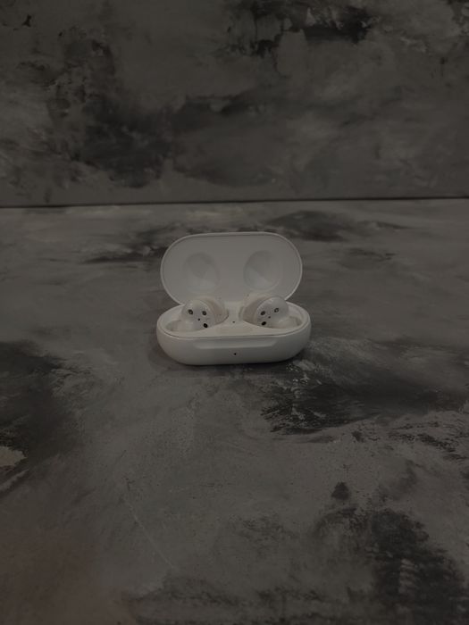 Бездротові навушники Samsung Galaxy Buds+ / Bluetooth 5.0