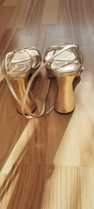 złote sandały na słupku reserved 41