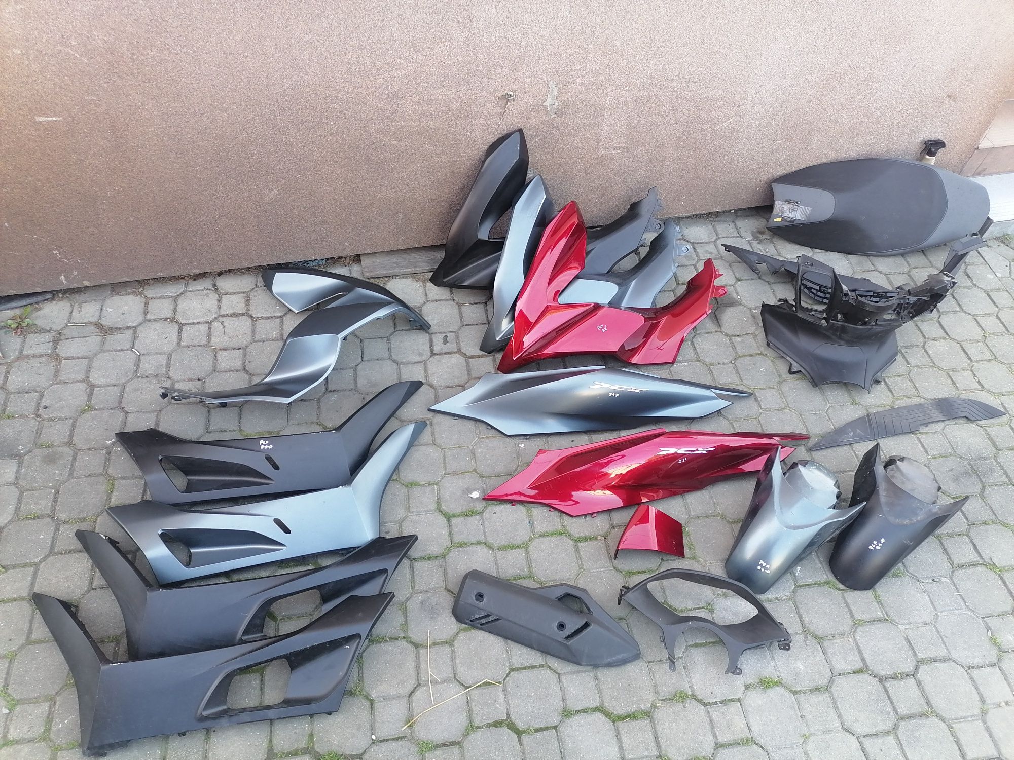 Honda pcx 125 owiewka bok pług podłoga czacha kufer 14 18 do 25 roku
