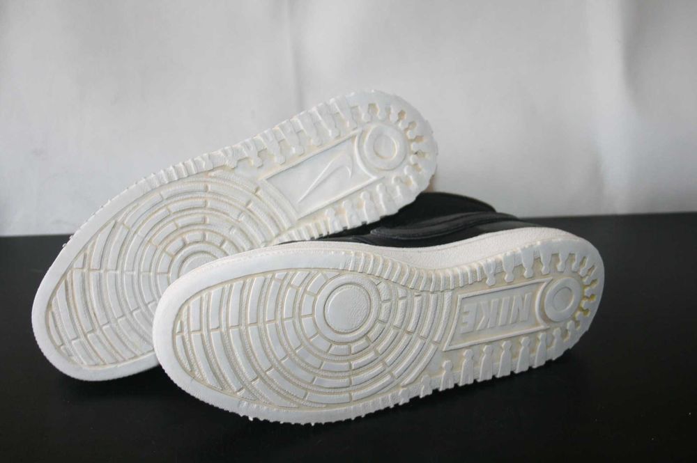 Кроссовки хай топы Nike 42 р. (26