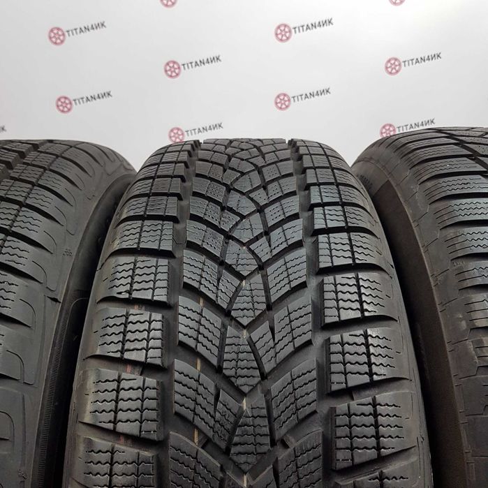 +2шт 99% шини як нові зимові 215/65/17 Goodyear Performance+колеса R17