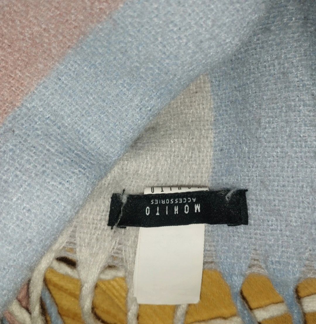 Kolorowy szal oversize